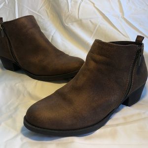 women's brie ankle boot